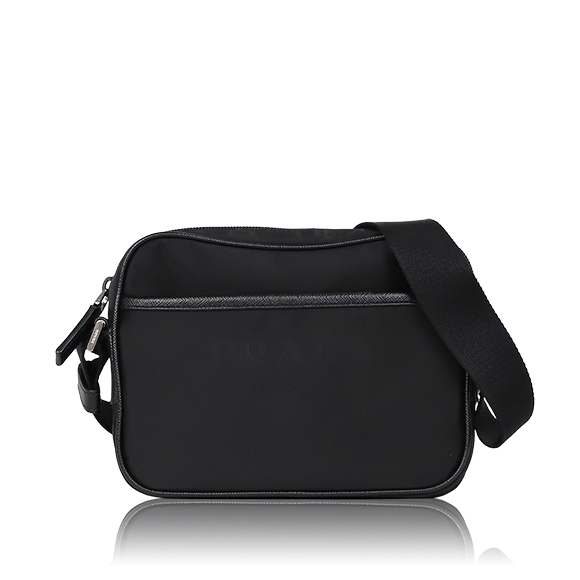 PRADA ショルダーバッグ 20 x15 x5cm(幅 x 高さ x マチ)