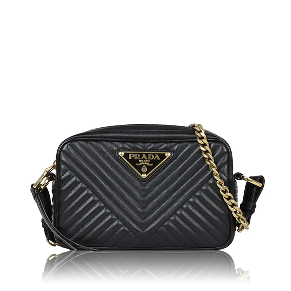 PRADA ショルダーバッグ 19 x12 x7cm(幅 x 高さ x マチ)