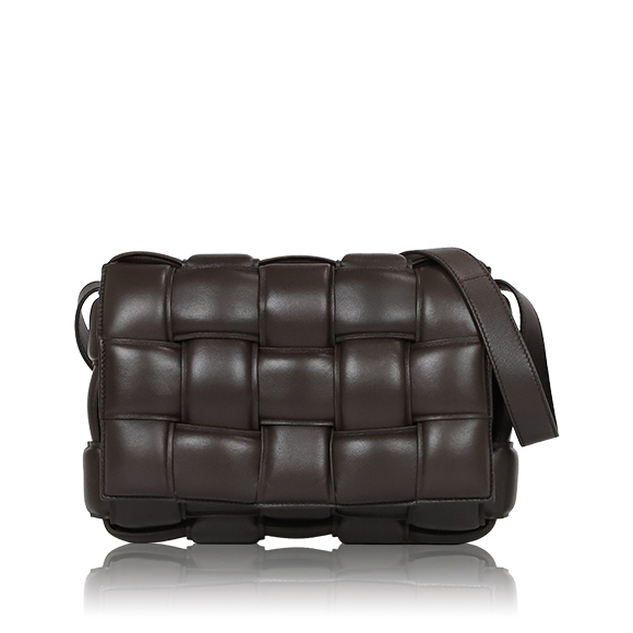 BOTTEGA VENETA パデッドカセット 24&nbsp;x16&nbsp;x5cm(幅&nbsp;x 高さ&nbsp;x マチ)