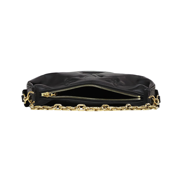 LOUIS VUITTON（ルイ・ヴィトン）オーバーザムーン