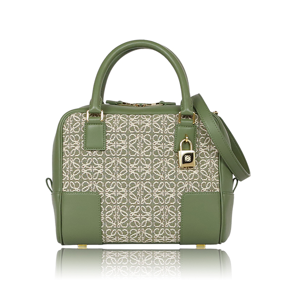 LOEWE アマソナ19 20&nbsp;x17&nbsp;x10cm(幅&nbsp;x 高さ&nbsp;x マチ)