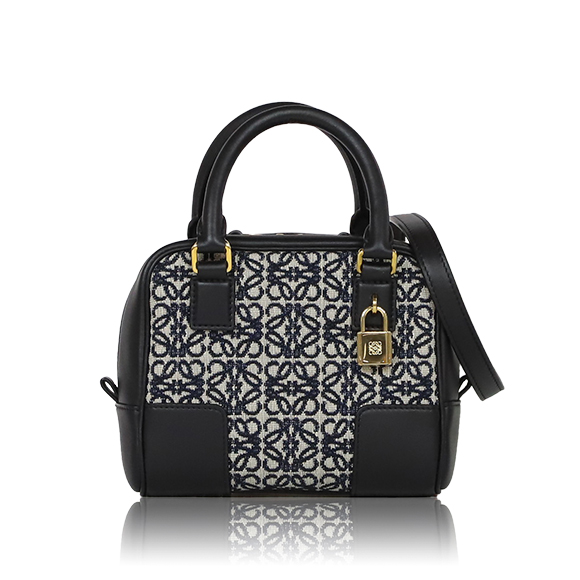 LOEWE アマソナ16スクエアバッグ 16&nbsp;x13&nbsp;x7cm(幅&nbsp;x 高さ&nbsp;x マチ)