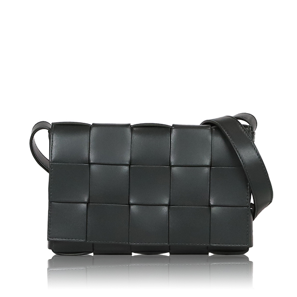 BOTTEGA VENETA カセット 23 x14 x5cm(幅 x 高さ x マチ)