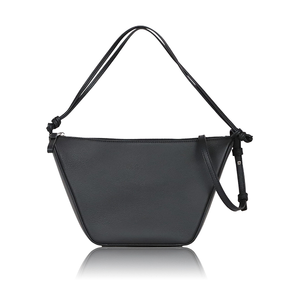 LOEWE ハンモックホーボーバッグミニ 15 x17 x9cm(幅 x 高さ x マチ)