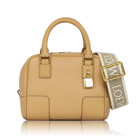  LOEWE（ロエベ）アマソナ16スクエアバッグ
