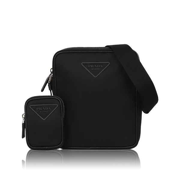 PRADA Re-Nylonショルダーバッグ 17 x20 x5cm(幅 x 高さ x マチ)