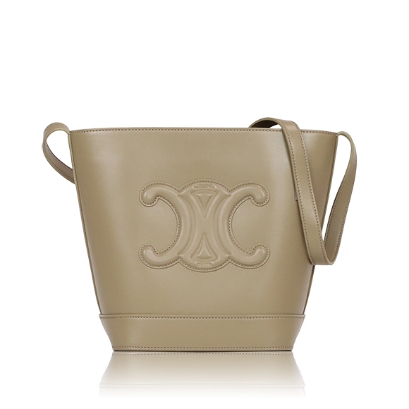 CELINE スモールバケットキュイルトリオンフ 