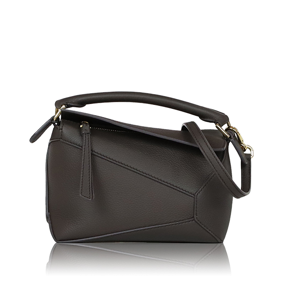 LOEWE パズルエッジバッグミニ 17&nbsp;x12&nbsp;x7cm(幅&nbsp;x 高さ&nbsp;x マチ)