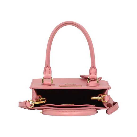 PRADA（プラダ）サフィアーノレザーバッグ