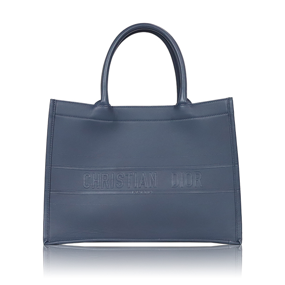 Dior ブックトートミディアム 36&nbsp;x27&nbsp;x17cm(幅&nbsp;x 高さ&nbsp;x マチ)