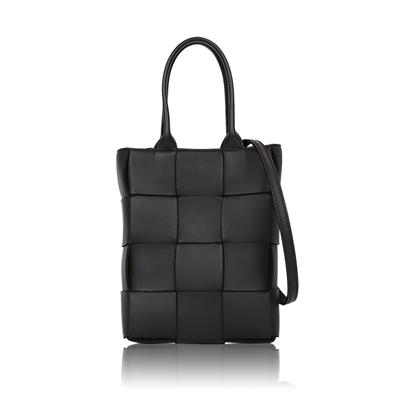 BOTTEGA VENETA（ボッテガ・ヴェネタ）2WAYバッグ