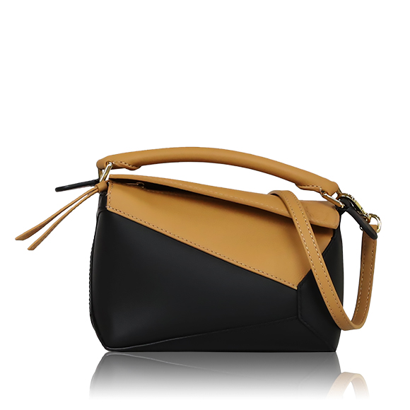 LOEWE パズルエッジバッグミニ 17&nbsp;x12&nbsp;x7cm(幅&nbsp;x 高さ&nbsp;x マチ)