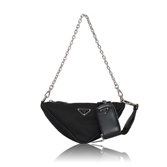 PRADA トライアングルショルダーバッグ 