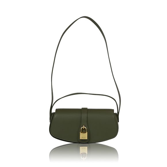 CELINE（セリーヌ）クラッチタブー