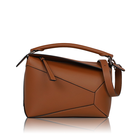 LOEWE パズルエッジバッグスモール 24&nbsp;x16&nbsp;x11cm(幅&nbsp;x 高さ&nbsp;x マチ)