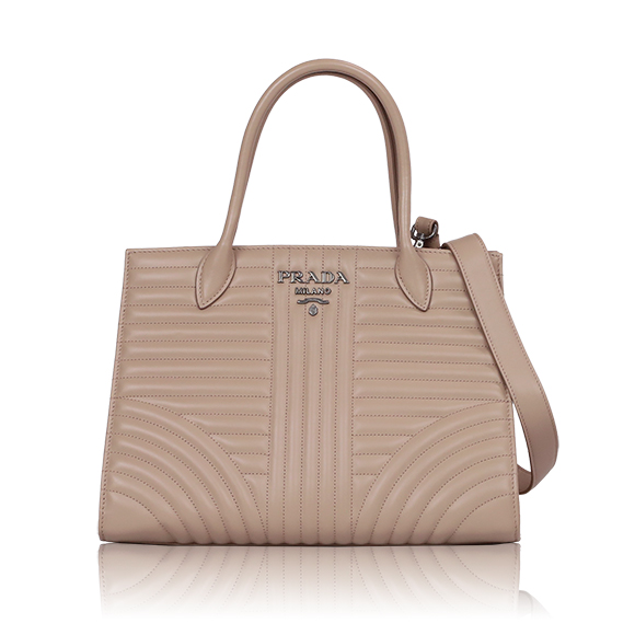 PRADA 2WAYバッグ 31 x22 x15cm(幅 x 高さ x マチ)