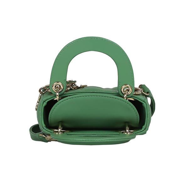 Dior（ディオール）レディディオールマイクロバッグ