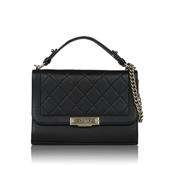 CHANEL チェーンショルダーバッグ 25 x17 x7cm(幅 x 高さ x マチ)