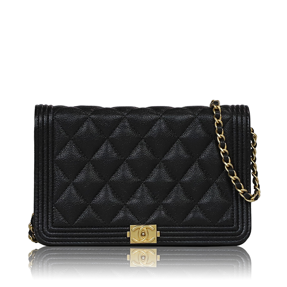 CHANEL ボーイシャネルチェーンウォレット 19 x12 x4cm(幅 x 高さ x マチ)