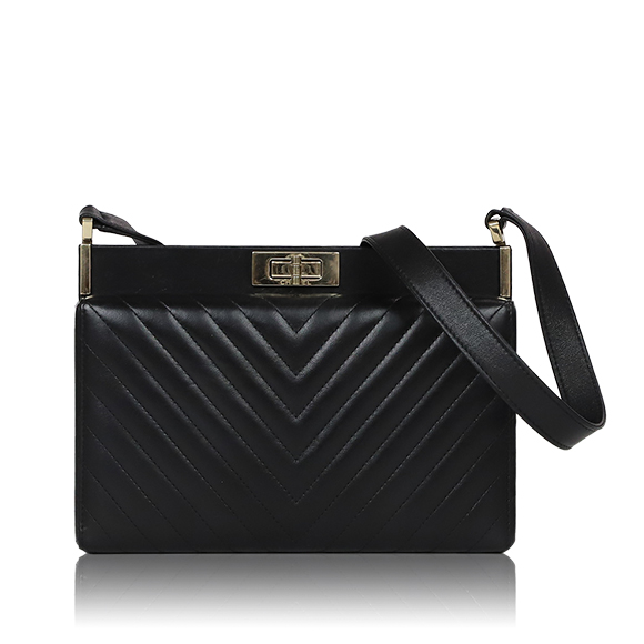 CHANEL ショルダーバッグ 20 x11 x5cm(幅 x 高さ x マチ)