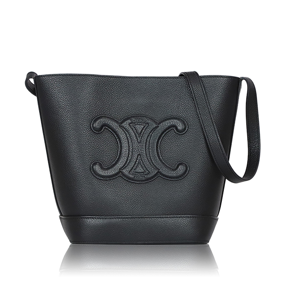 CELINE スモールバケットキュイルトリオンフ 18&nbsp;x22&nbsp;x12cm(幅&nbsp;x 高さ&nbsp;x マチ)