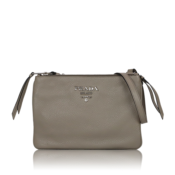 PRADA ショルダーバッグ 25&nbsp;x17&nbsp;x2cm(幅&nbsp;x 高さ&nbsp;x マチ)