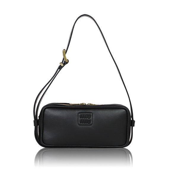 Miu Miu ショルダーバッグ 23&nbsp;x11&nbsp;x6cm(幅&nbsp;x 高さ&nbsp;x マチ)