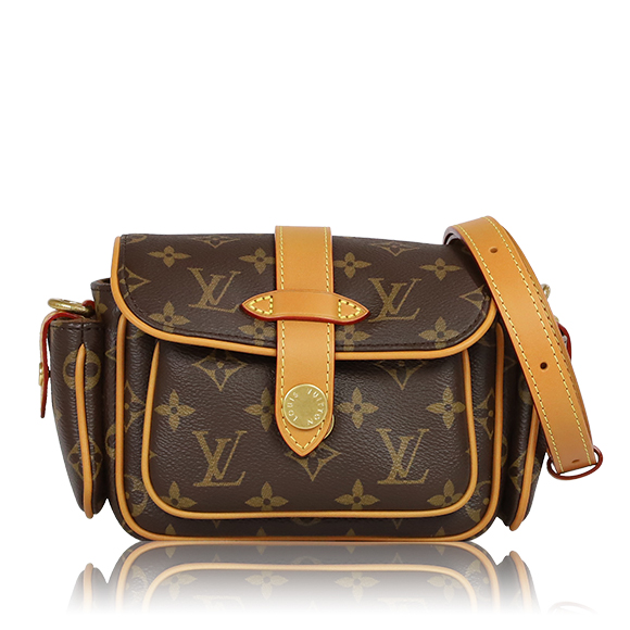 LOUIS VUITTON カーゴウェアラブルウォレット 