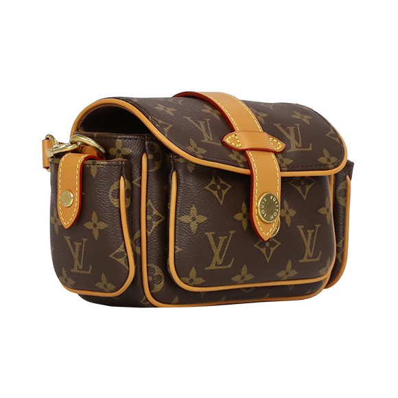 LOUIS VUITTON（ルイ・ヴィトン）カーゴウェアラブルウォレット