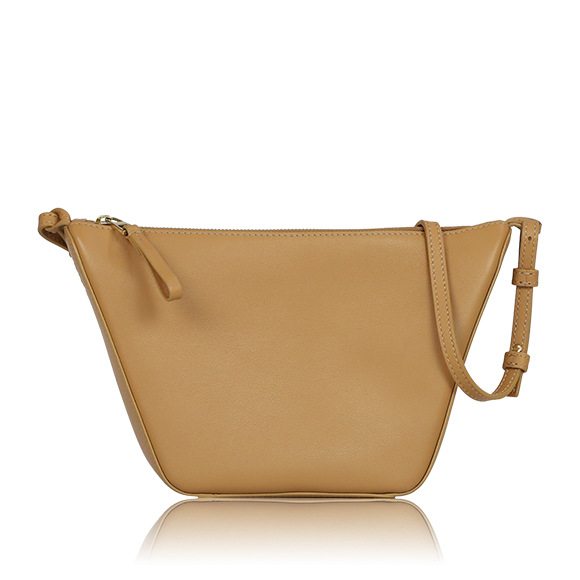 LOEWE ハンモックホーボーバッグミニ 15&nbsp;x17&nbsp;x9cm(幅&nbsp;x 高さ&nbsp;x マチ)