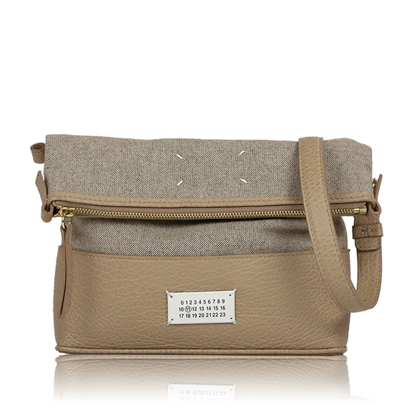 Maison Margiela 5ACホーボースモール 22&nbsp;x25&nbsp;x5cm(幅&nbsp;x 高さ&nbsp;x マチ)