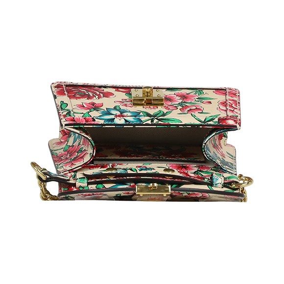 GUCCI（グッチ）GGミニショルダーバッグ