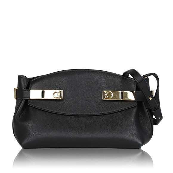FERRAGAMO ハグソフトクロスボディバッグXS 21&nbsp;x14&nbsp;x12cm(幅&nbsp;x 高さ&nbsp;x マチ)