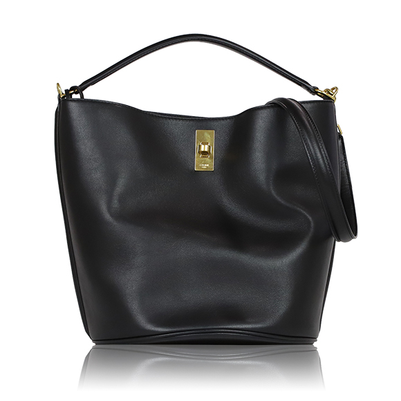 CELINE バケット16セーズバッグ 23&nbsp;x24&nbsp;x22cm(幅&nbsp;x 高さ&nbsp;x マチ)