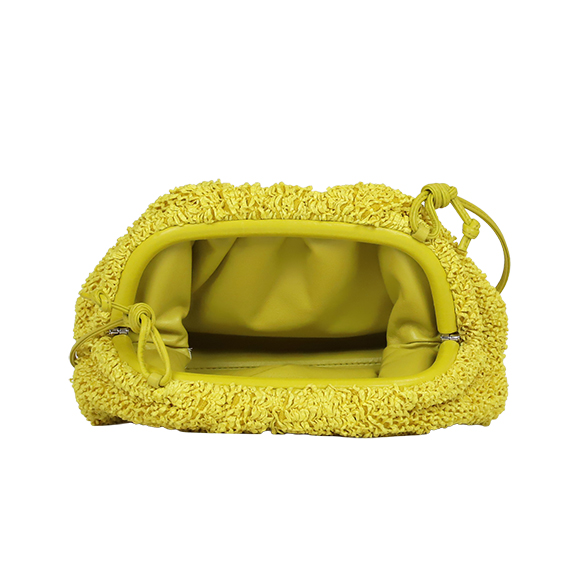 BOTTEGA VENETA（ボッテガ・ヴェネタ）ミニザポーチ