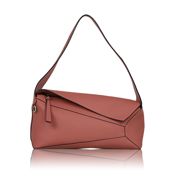 LOEWE パズルホーボー 29&nbsp;x13&nbsp;x10cm(幅&nbsp;x 高さ&nbsp;x マチ)