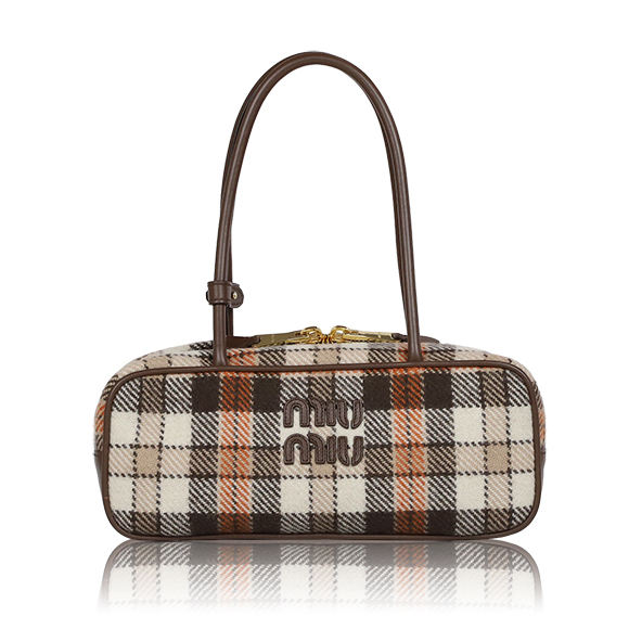 Miu Miu ボーバッグ 28&nbsp;x12&nbsp;x8cm(幅&nbsp;x 高さ&nbsp;x マチ)