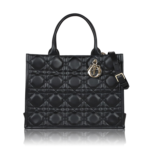Dior ブックトートバッグミディアム 36&nbsp;x27&nbsp;x17cm(幅&nbsp;x 高さ&nbsp;x マチ)