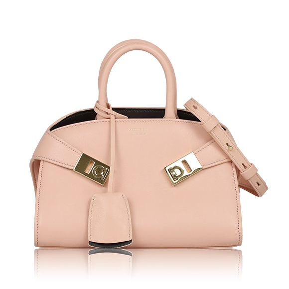 FERRAGAMO ハグXS 22&nbsp;x15&nbsp;x11cm(幅&nbsp;x 高さ&nbsp;x マチ)