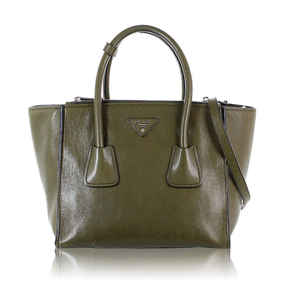 PRADA 2WAYバッグ 26&nbsp;x21&nbsp;x17cm(幅&nbsp;x 高さ&nbsp;x マチ)