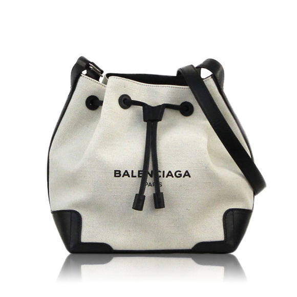 ネイビーバケット