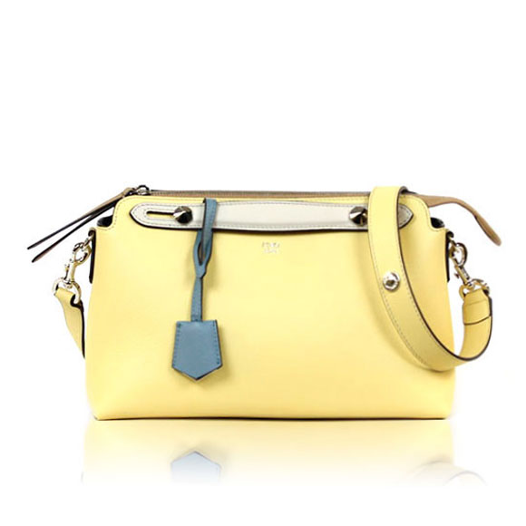 FENDI バイザウェイミディアム 