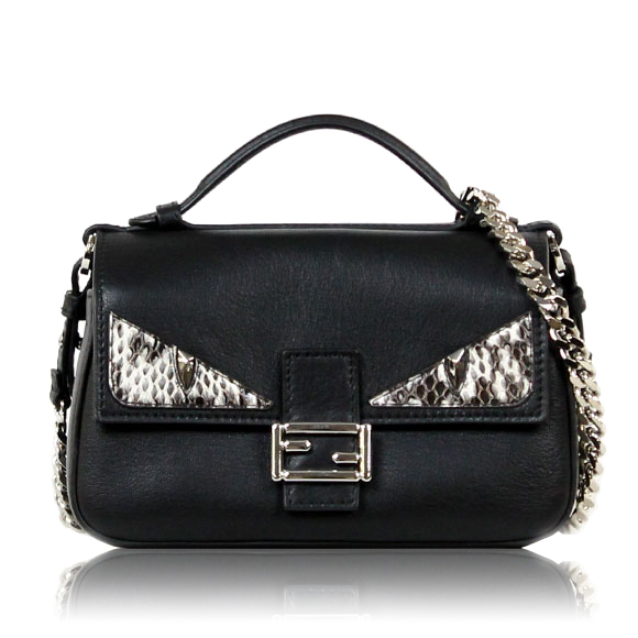 FENDI ダブルマイクロバゲット 17&nbsp;x11&nbsp;x8cm(幅&nbsp;x 高さ&nbsp;x マチ)