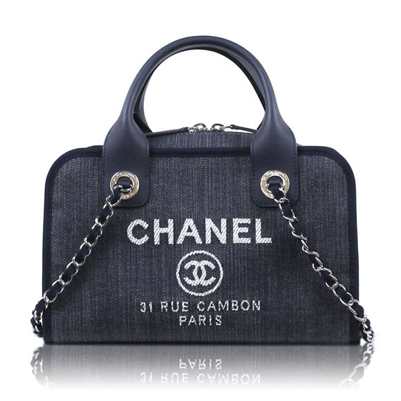 CHANEL ドーヴィルボーリングバッグ 26 x17 x10cm(幅 x 高さ x マチ)