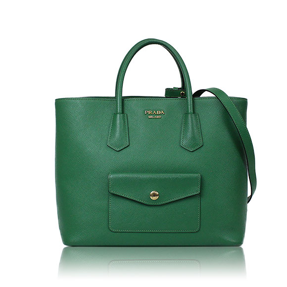 PRADA サフィアーノ 32&nbsp;x27&nbsp;x16cm(幅&nbsp;x 高さ&nbsp;x マチ)