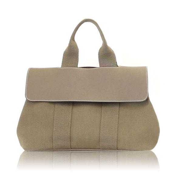 HERMES ヴァルパライソPM 30 x20 x14cm(幅 x 高さ x マチ)