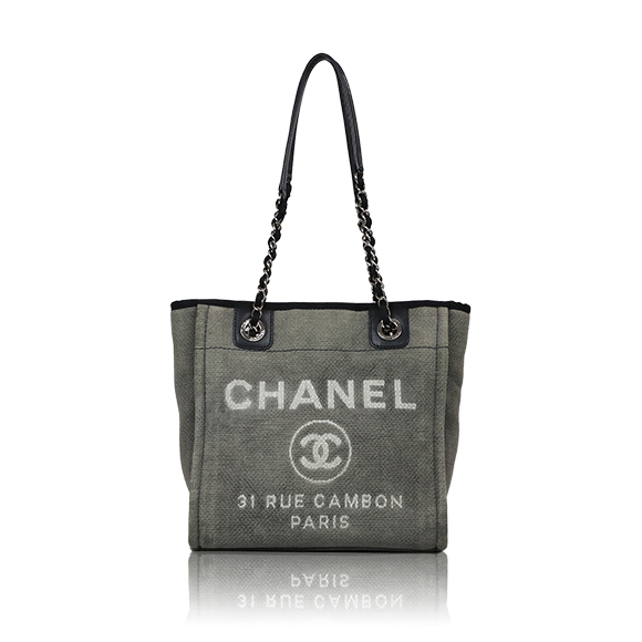 CHANEL ドーヴィルPM 26 x26 x10cm(幅 x 高さ x マチ)