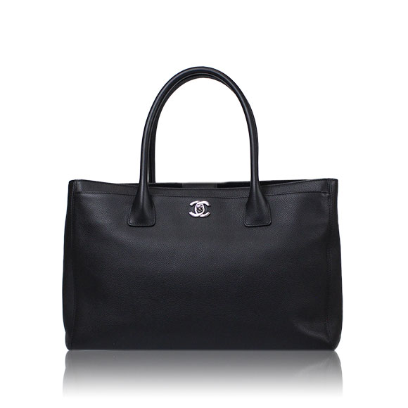 CHANEL エグゼクティブトート 36 x23 x14cm(幅 x 高さ x マチ)