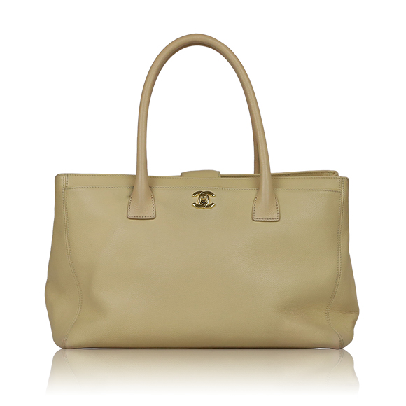 CHANEL エグゼクティブトート 36&nbsp;x23&nbsp;x14cm(幅&nbsp;x 高さ&nbsp;x マチ)