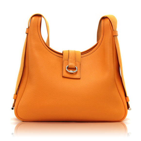 HERMES サコ 31 x21~31 x8cm(幅 x 高さ x マチ)